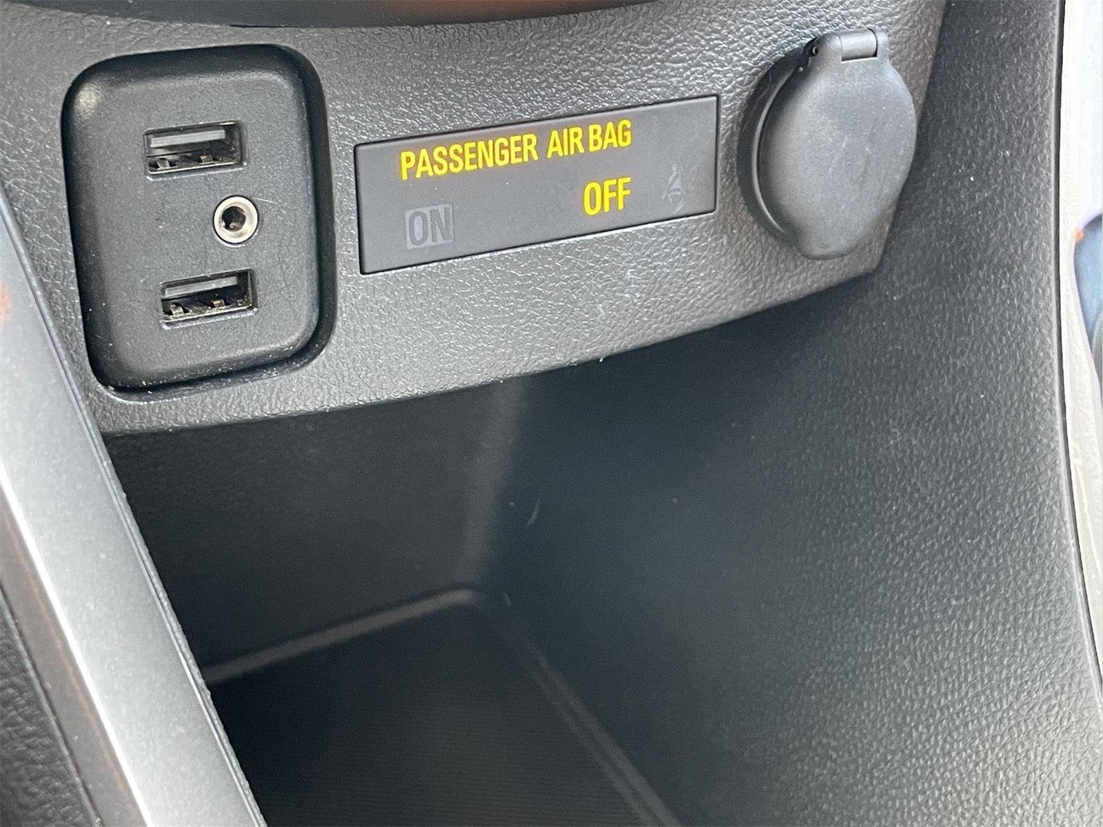 Used 2020 Chevrolet Trax LT image 29