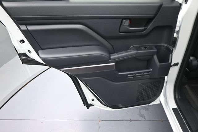 Used 2026 Toyota 4Runner SR5 RWD image 18
