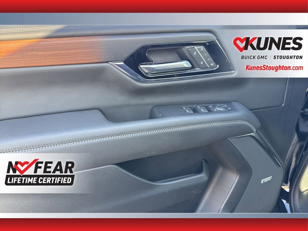 Used 2025 GMC Yukon XL Denali image 19