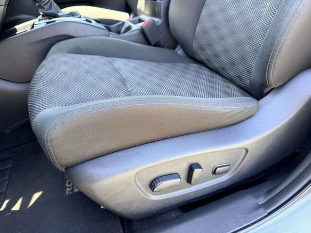 Used 2022 Nissan Rogue Sport SV FWD image 15