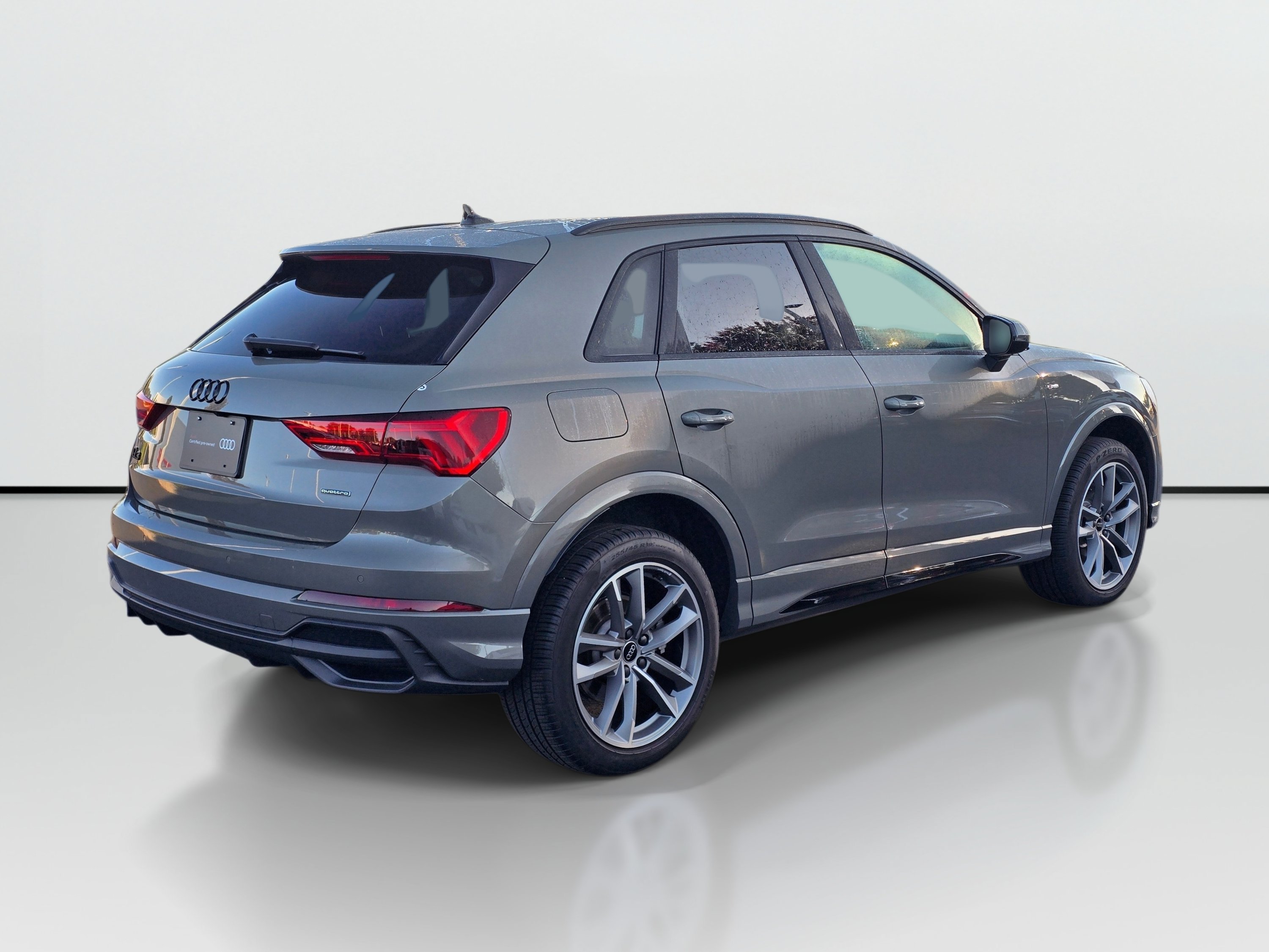 Certified 2025 Audi Q3 2.0T Premium AWD/4WD image 6