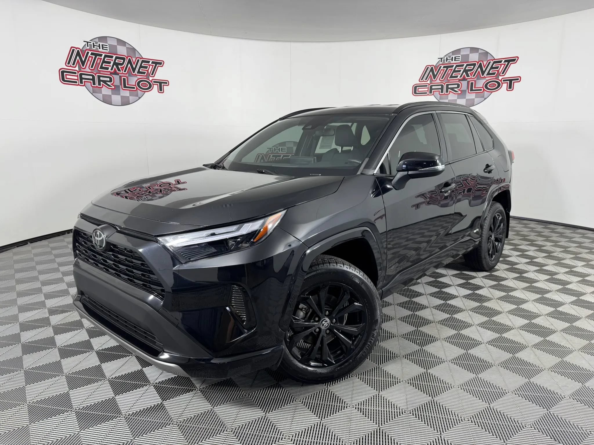 Used 2022 Toyota RAV4 SE