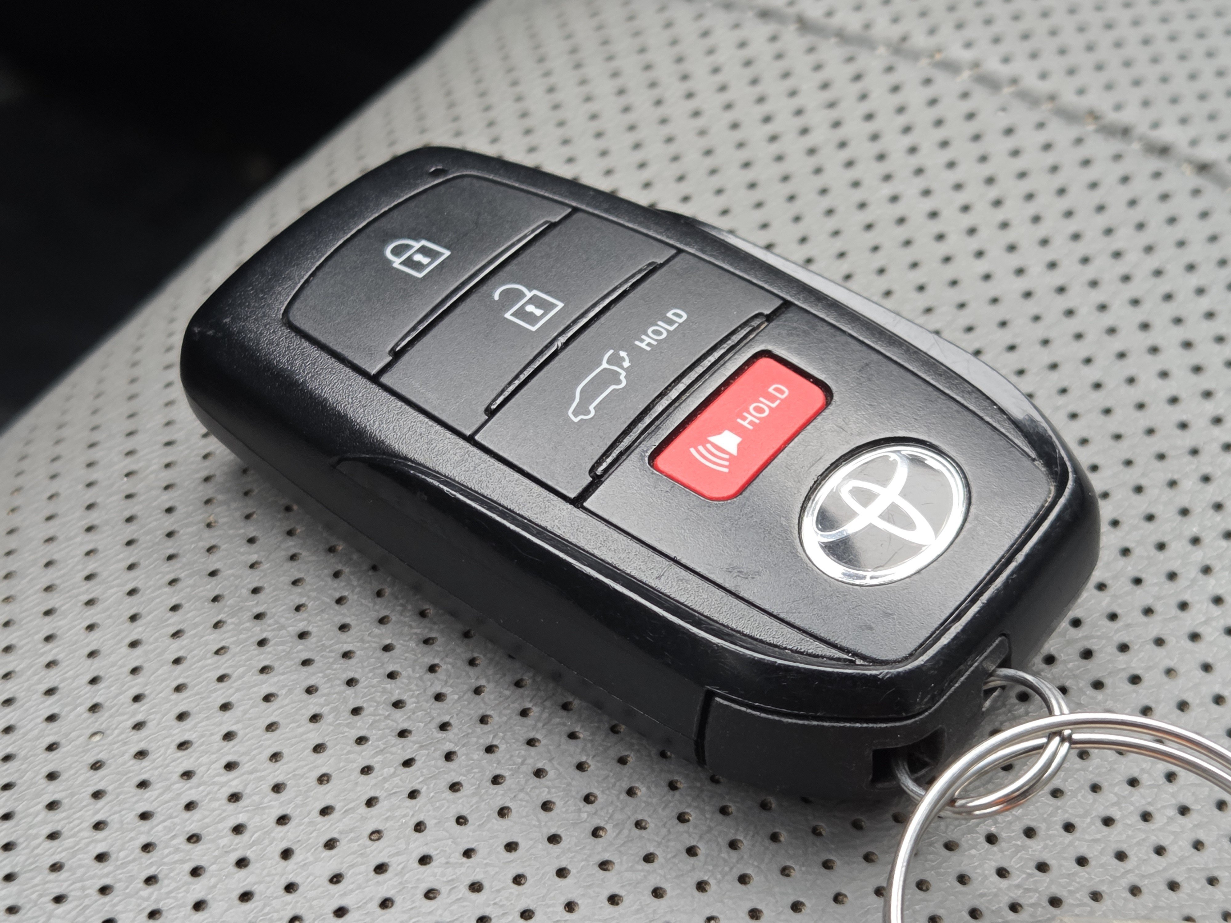 Used 2024 Toyota Highlander Limited AWD/4WD image 43