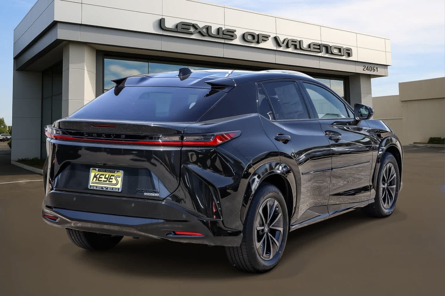 New 2026 Lexus RZ 450e AWD image 4