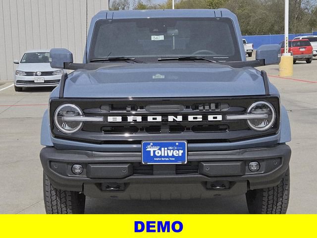 New 2025 Ford Bronco Outer Banks image 3
