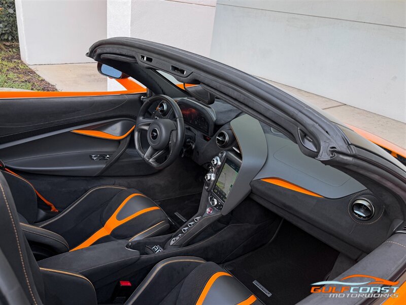 Used 2022 McLaren 720S Performance RWD image 29