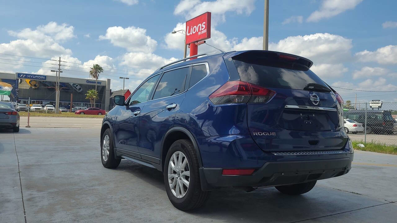 Used 2018 Nissan Rogue SV AWD/4WD image 10