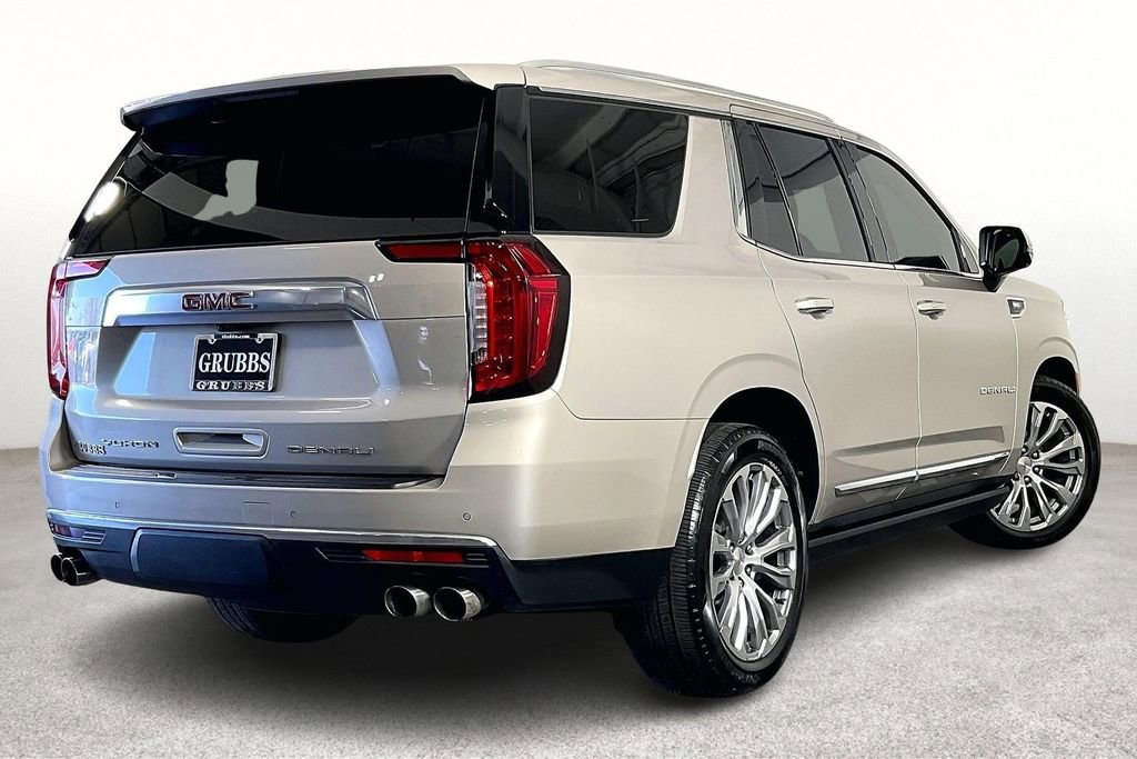 Used 2022 GMC Yukon Denali w/ Denali Premium Package image 2