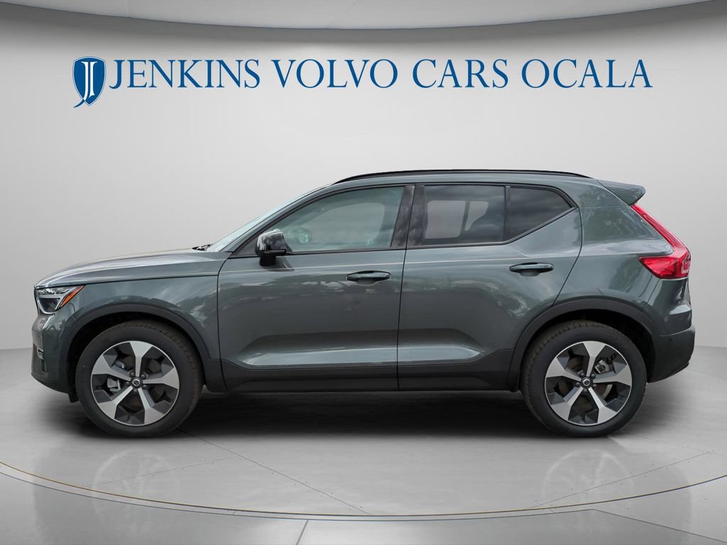 New 2026 Volvo XC40 B5 Plus w/ Protection Package Premier AWD/4WD image 6