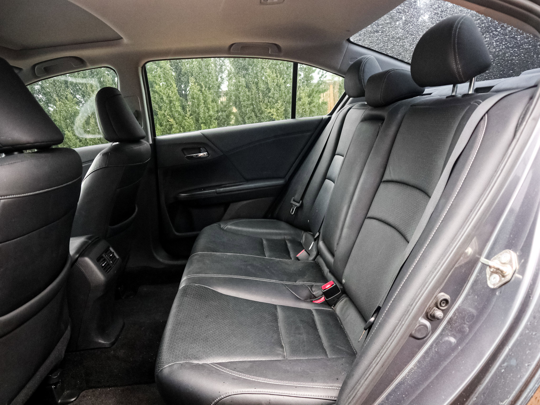 Used 2017 Honda Accord EX-L image 8