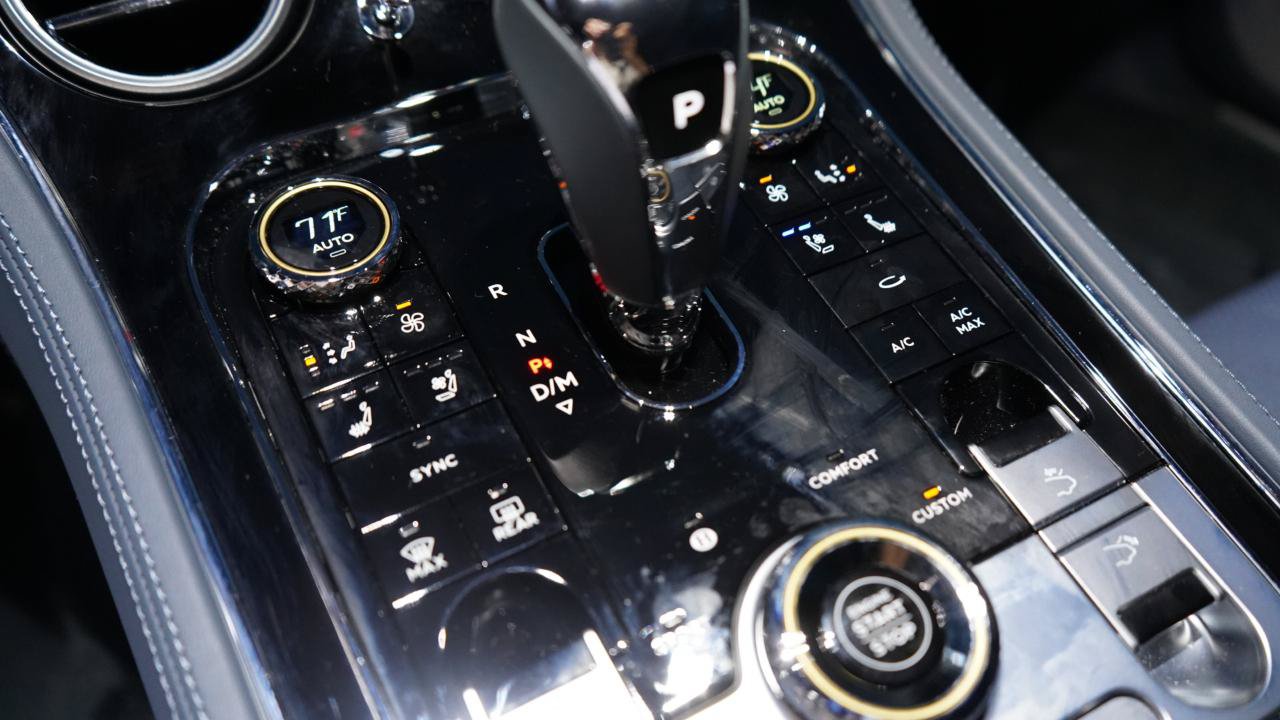 Used 2024 Bentley Continental GT V8 AWD/4WD image 76