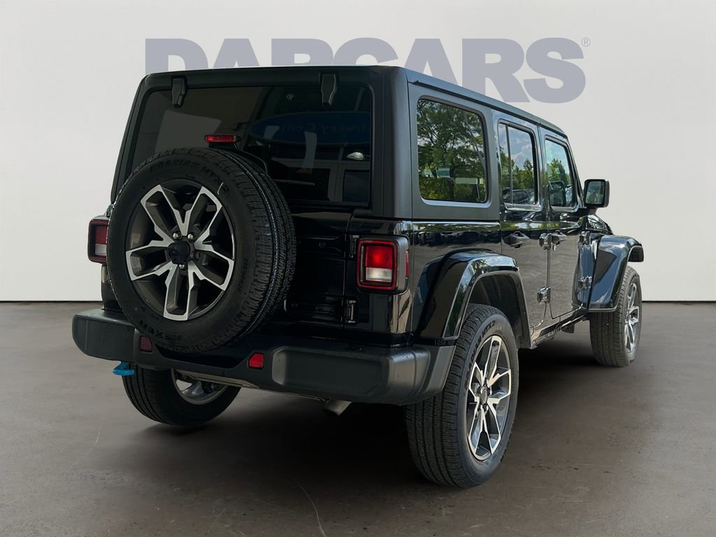 Used 2024 Jeep Wrangler Unlimited AWD/4WD image 7