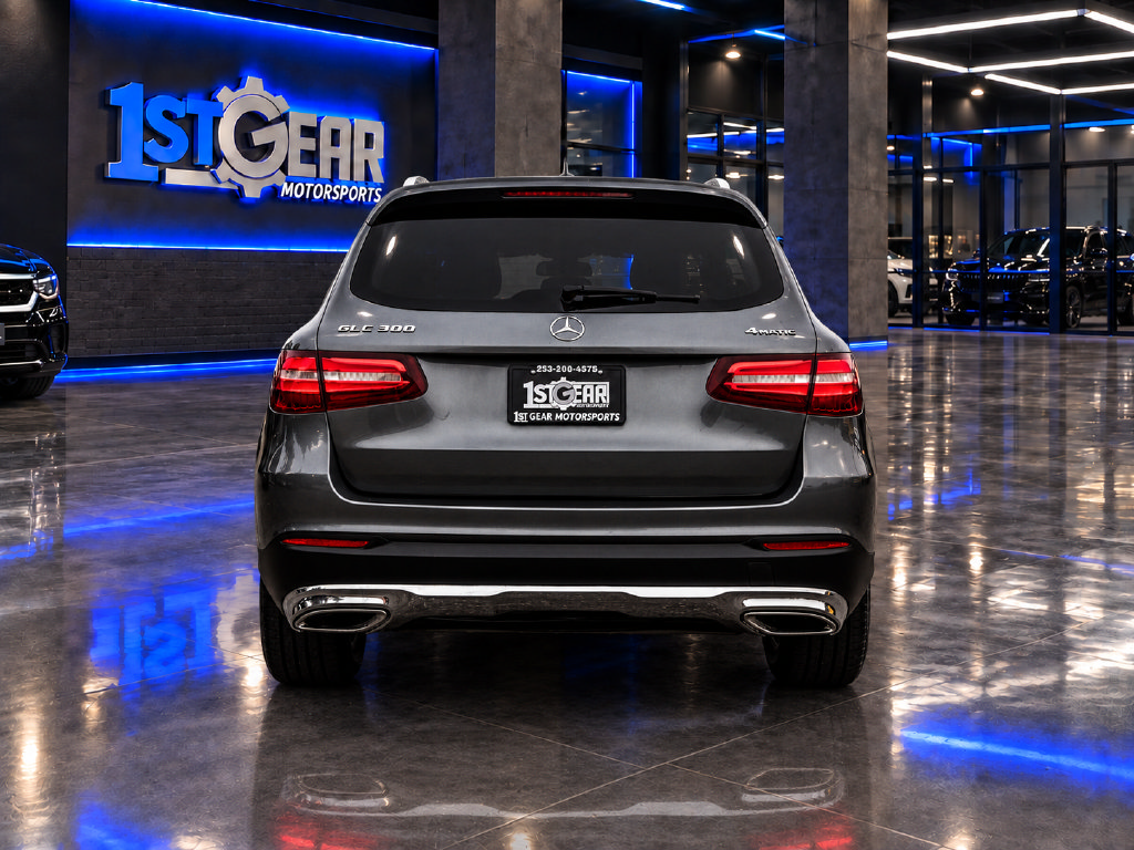Used 2019 Mercedes-Benz GLC 300 4MATIC image 7