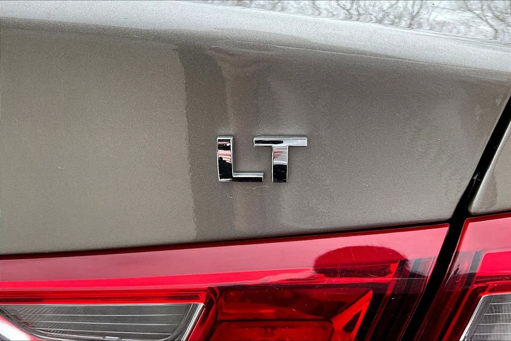 Used 2024 Chevrolet Malibu LT image 22