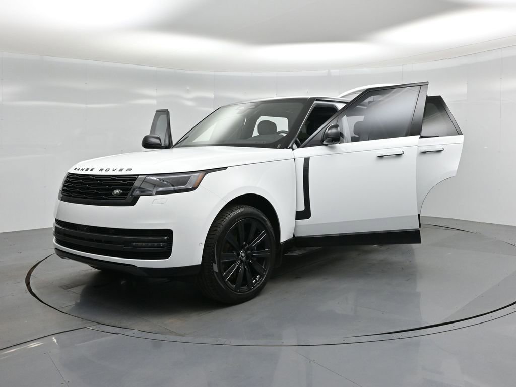 Used 2025 Land Rover Range Rover SE image 27