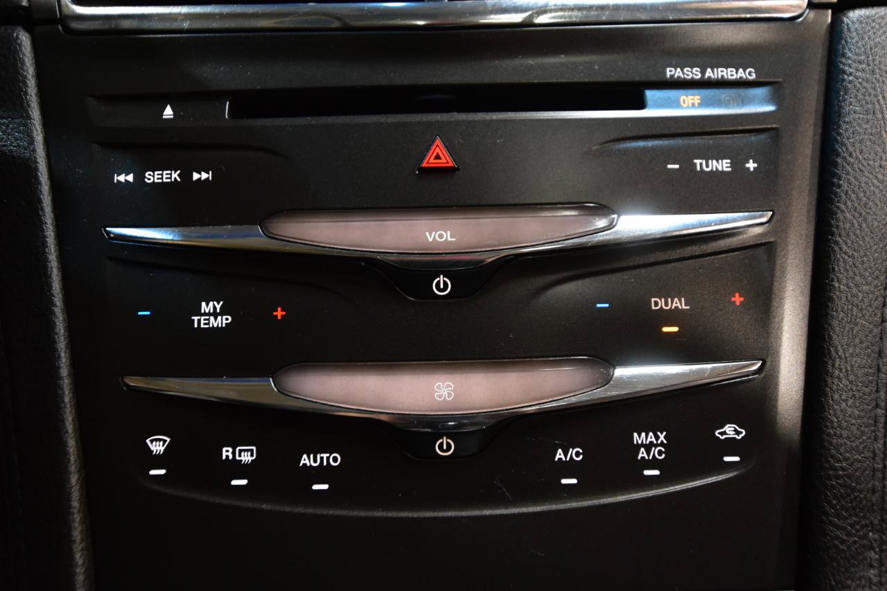 Used 2018 Lincoln MKT AWD w/ Technology Package image 32