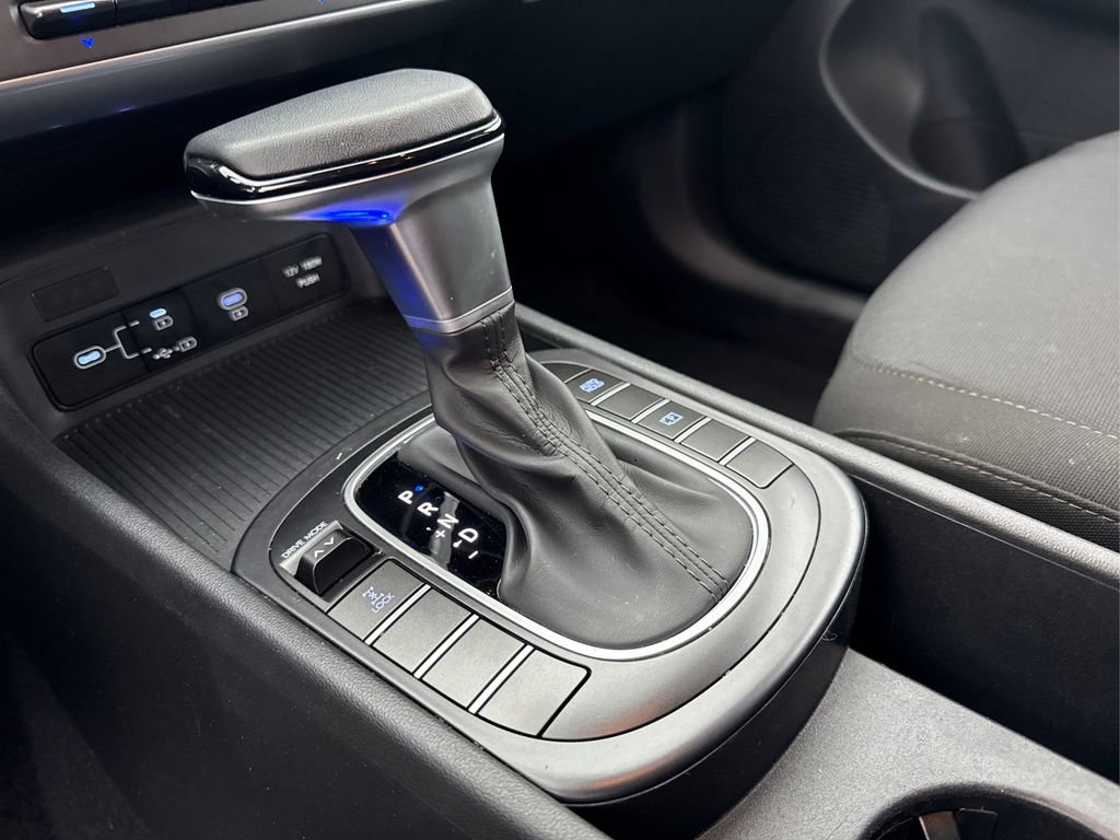 Used 2024 Hyundai Kona SEL image 30