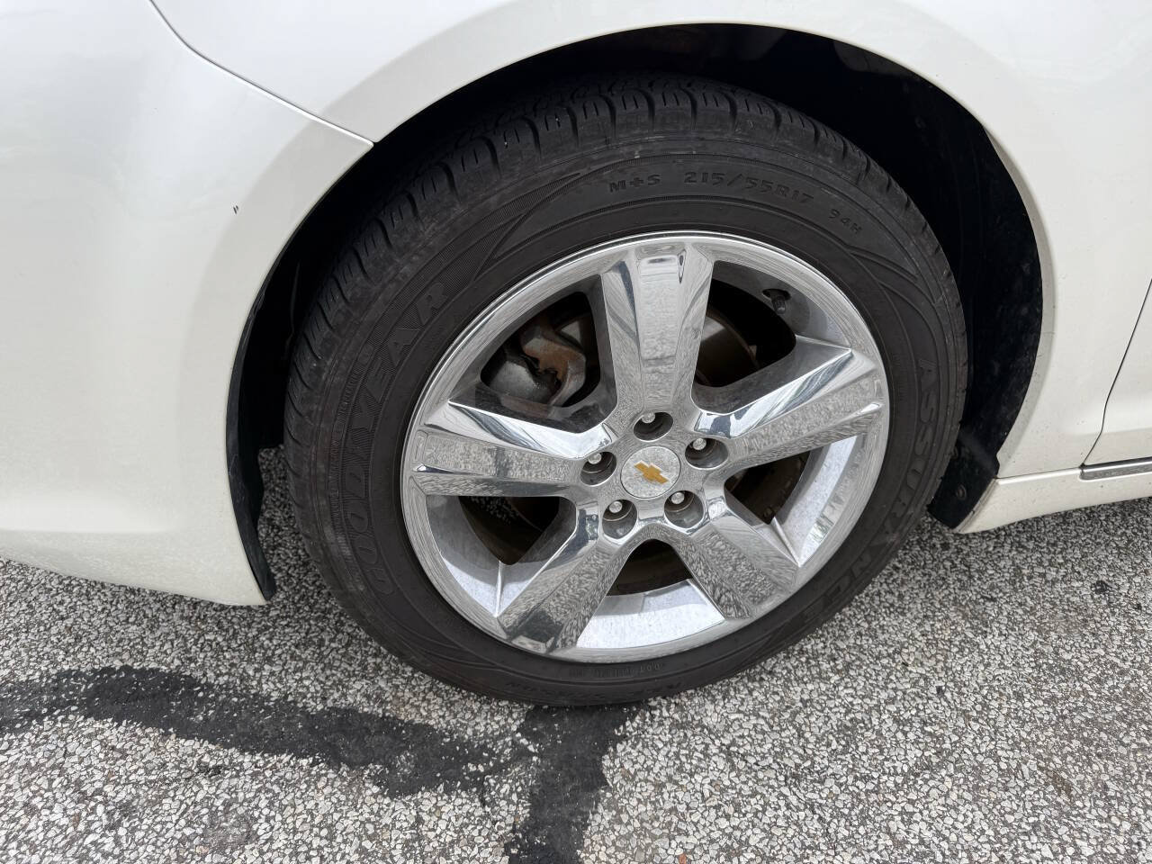 Used 2011 Chevrolet Malibu LT w/ White Diamond Premium Package FWD image 10