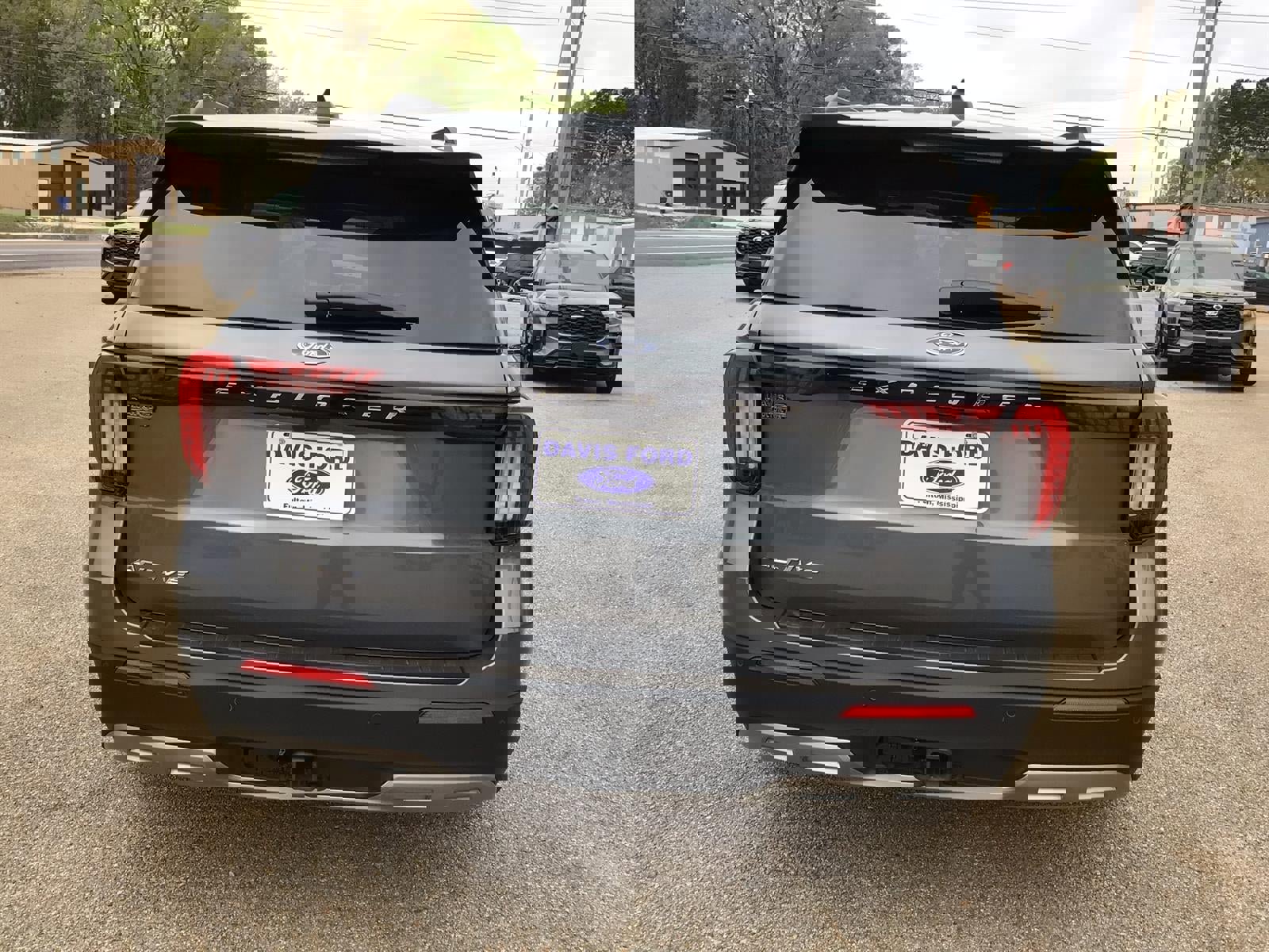 New 2026 Ford Explorer Active w/ Active Comfort Package image 8