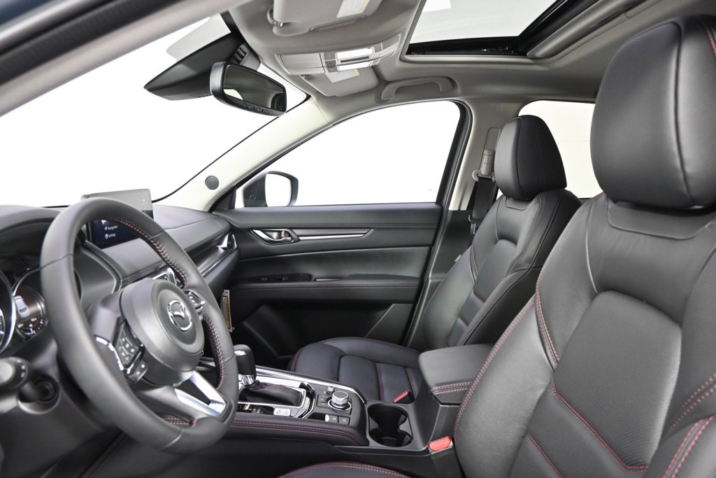 New 2025 MAZDA CX-5 Carbon Edition image 13