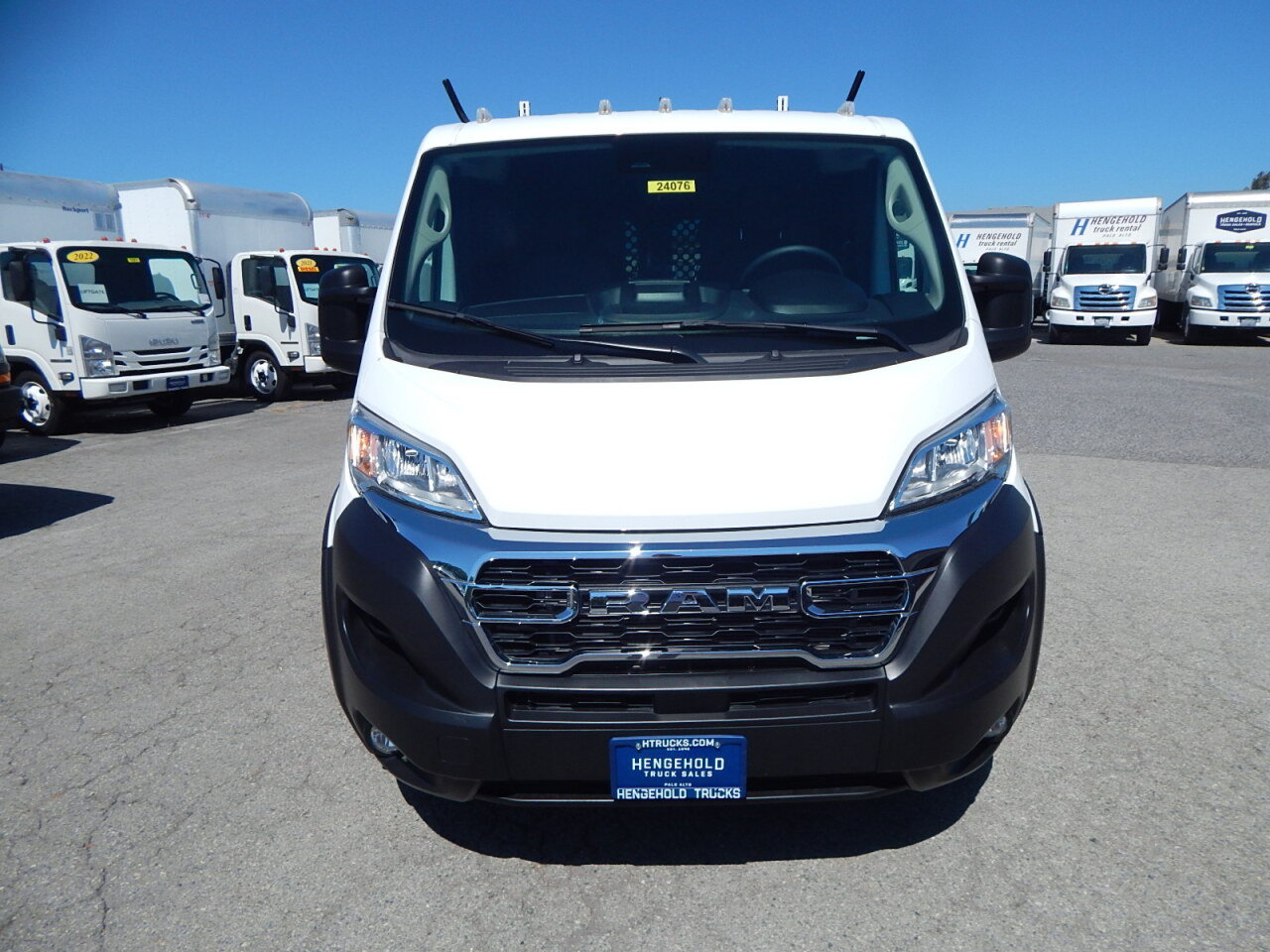 Used 2025 RAM ProMaster 2500 w/ U-Haul Equipment Group FWD image 11