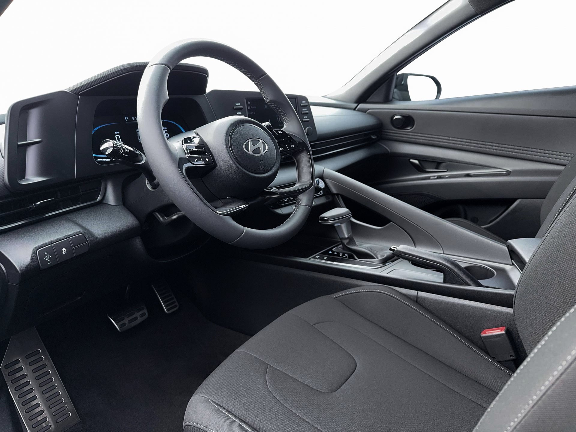 New 2026 Hyundai Elantra Sport FWD image 14