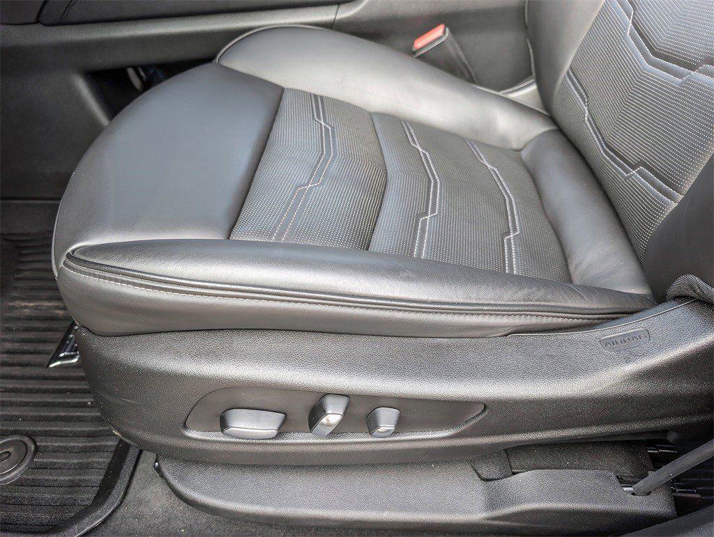 Certified 2024 Cadillac XT6 Sport w/ Platinum Package image 10