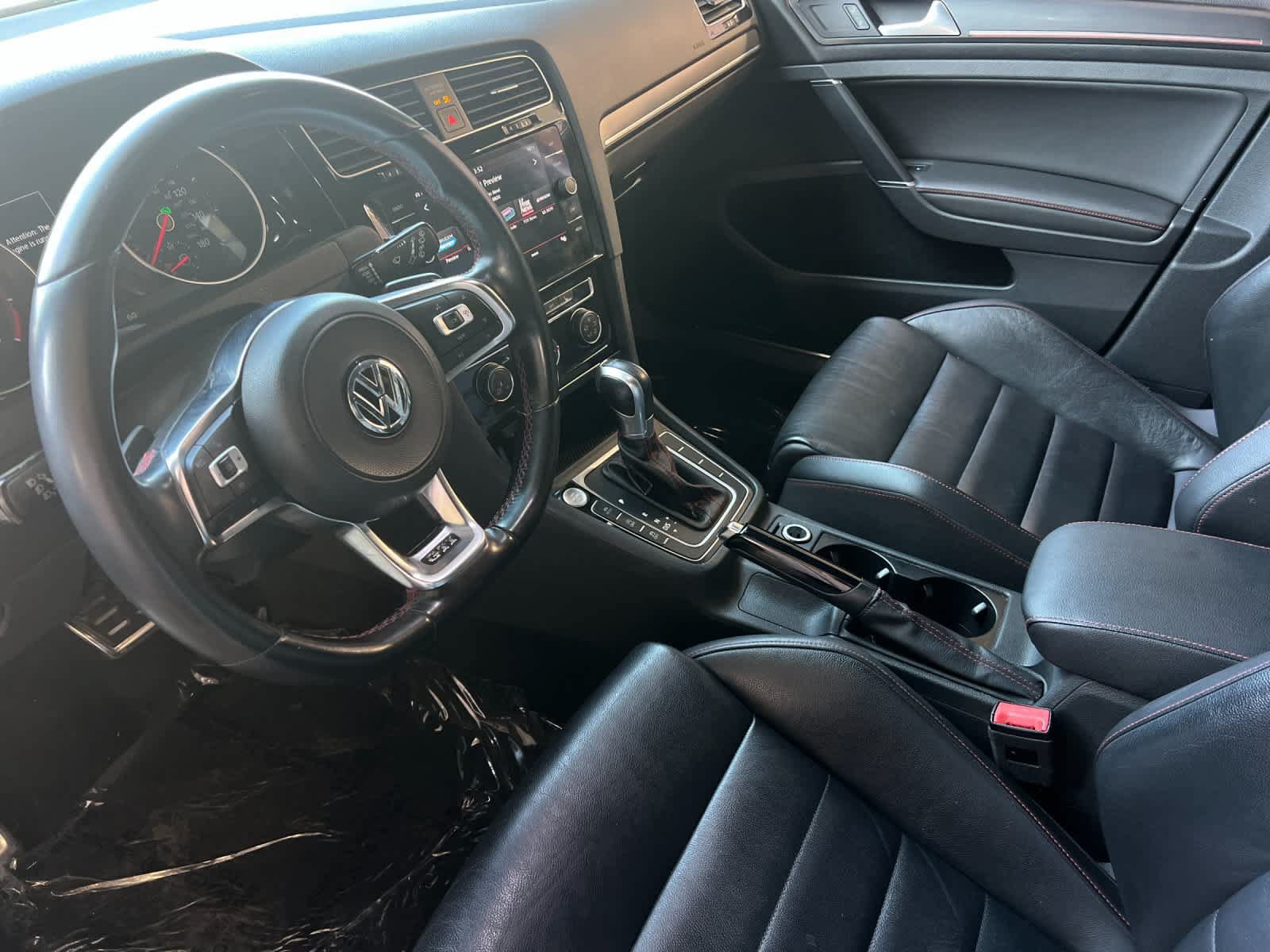 Used 2019 Volkswagen GTI SE FWD image 12