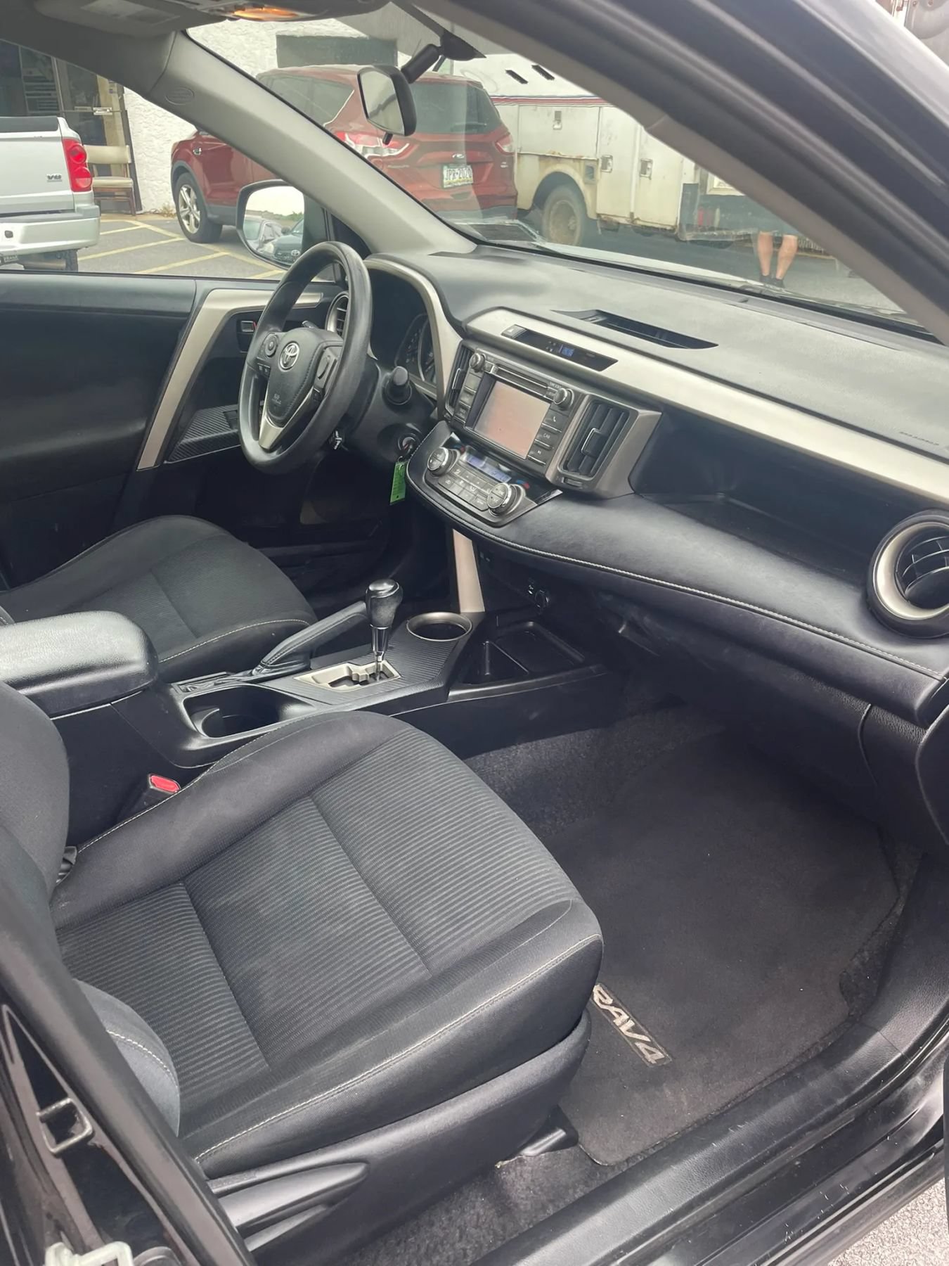 Used 2013 Toyota RAV4 XLE AWD/4WD image 30