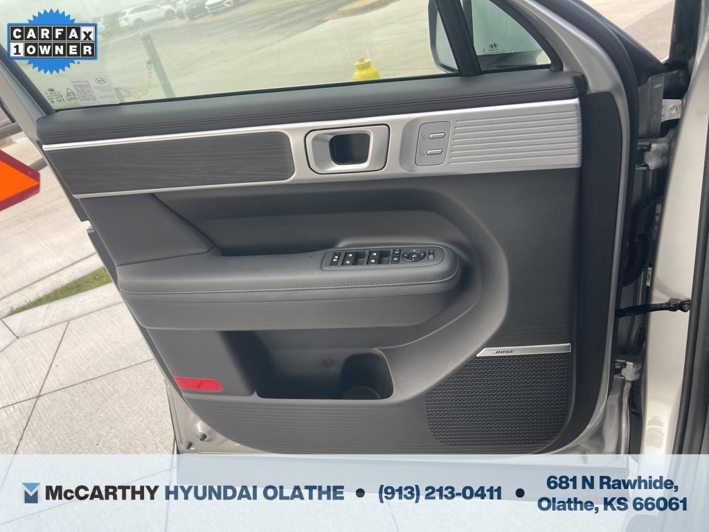 Used 2025 Hyundai Santa Fe Limited image 35