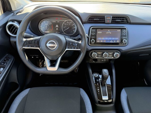 Used 2024 Nissan Versa SV FWD image 3