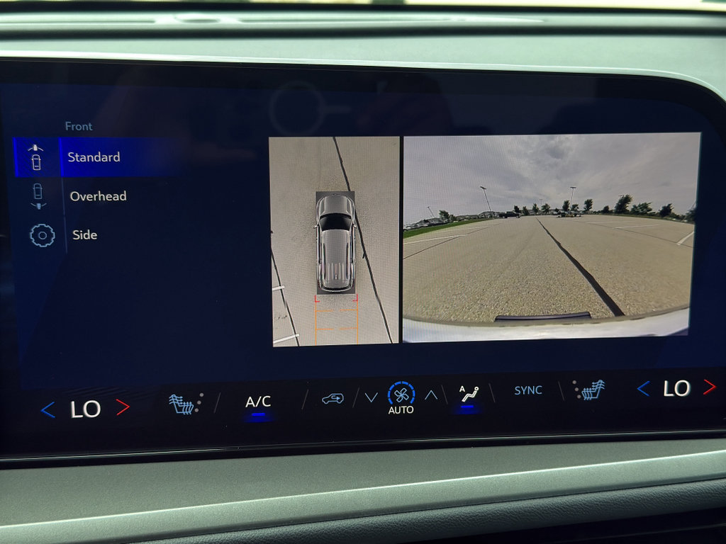 New 2026 Chevrolet Traverse LT w/ Driver Confidence Package FWD image 29