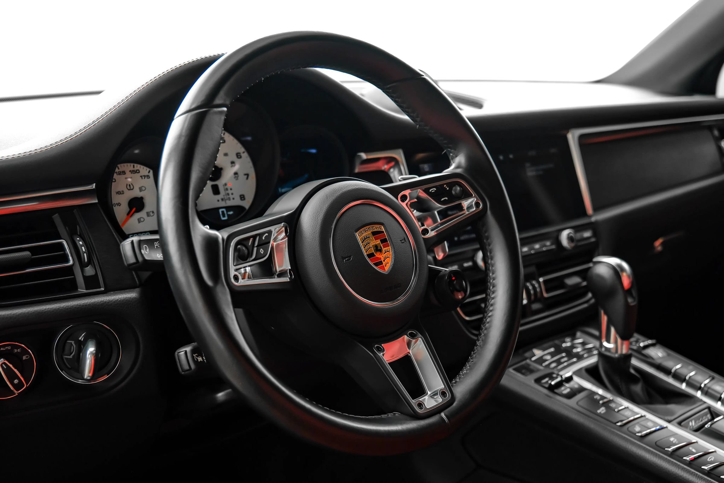 Used 2021 Porsche Macan GTS AWD/4WD image 13