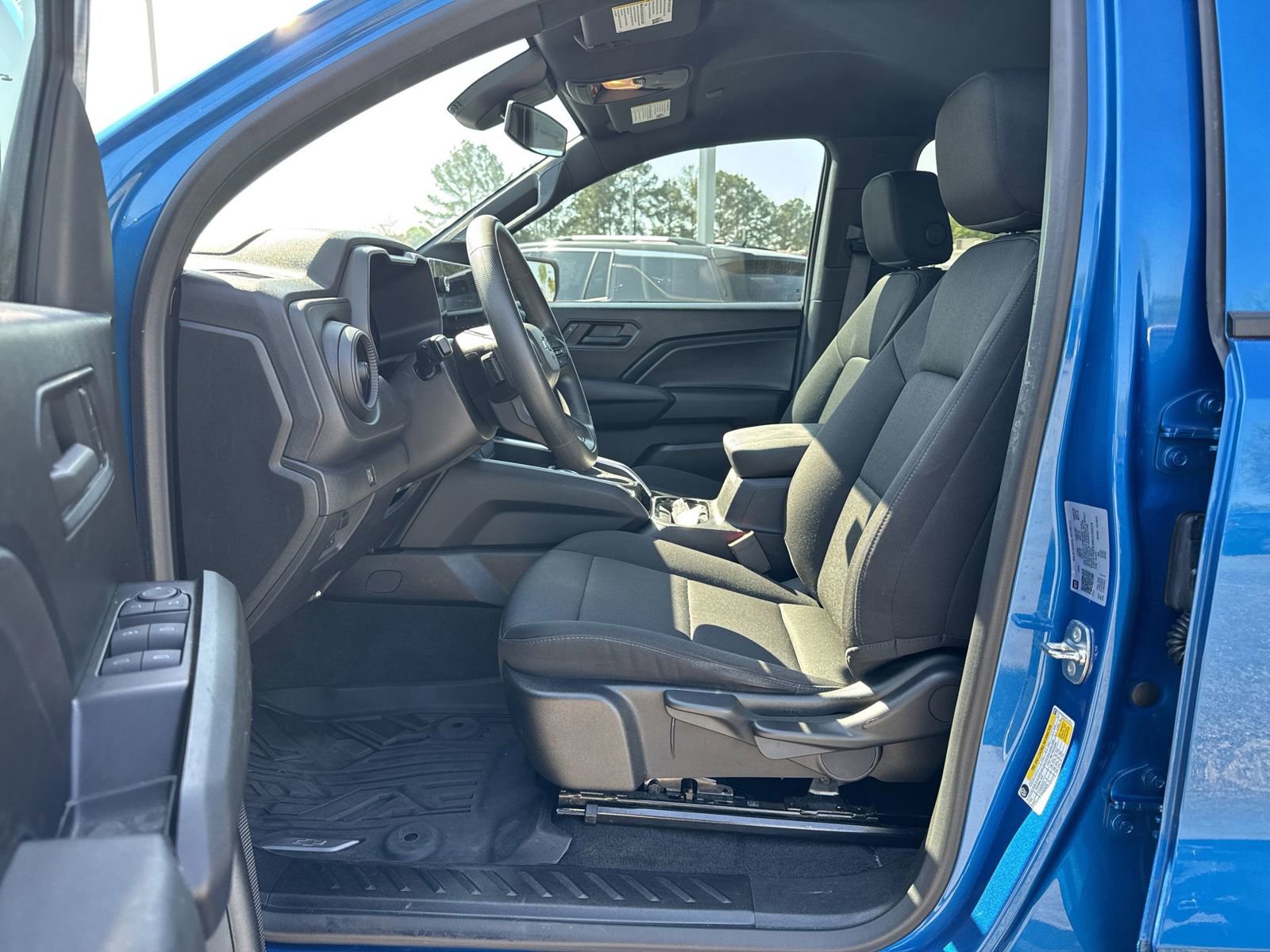 Used 2024 Chevrolet Colorado Trail Boss w/ Advanced Trailering Package image 16