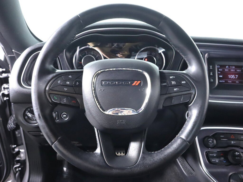 Used 2016 Dodge Challenger R/T RWD image 11