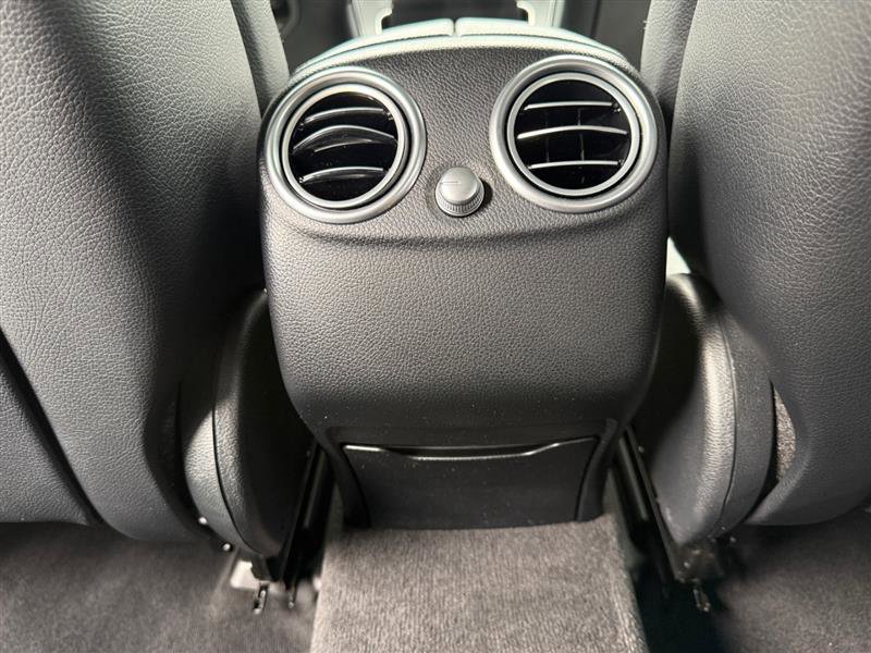 Used 2018 Mercedes-Benz GLC 300 image 30