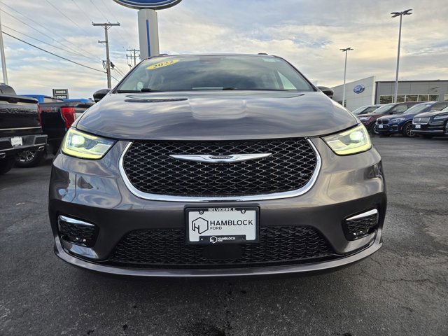 Used 2022 Chrysler Pacifica Touring-L image 49