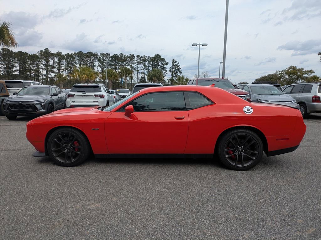 Used 2023 Dodge Challenger R/T w/ Plus Package image 7