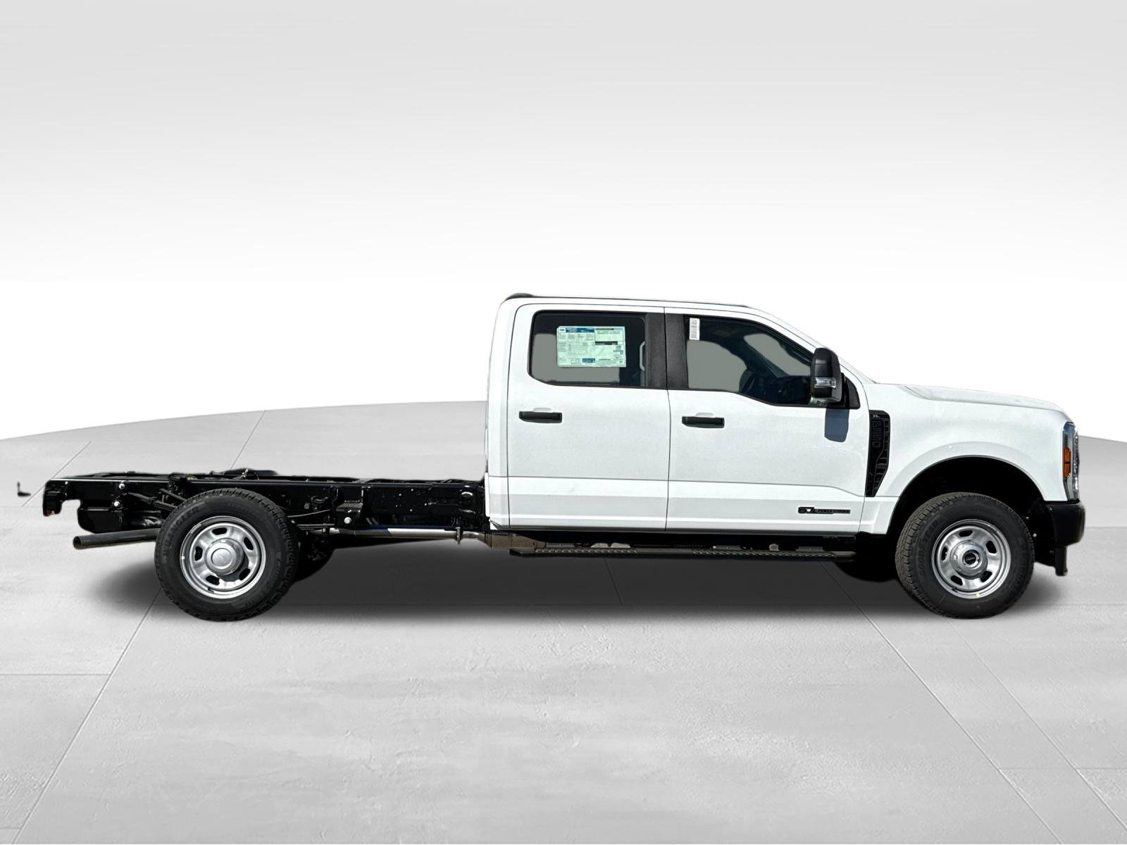 New 2027 Ford F350 XL AWD/4WD image 2