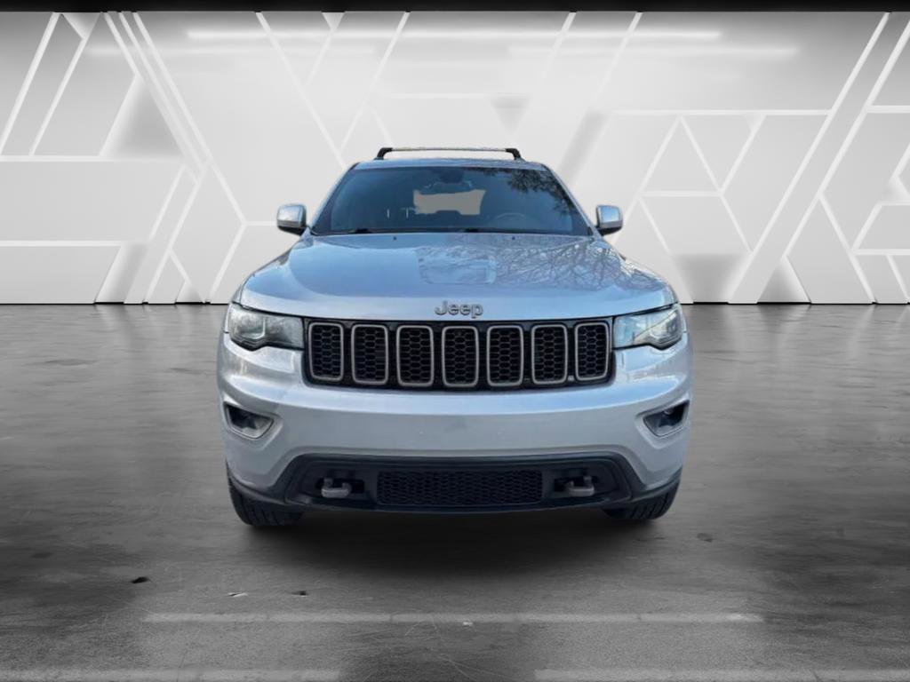 Used 2016 Jeep Grand Cherokee Laredo 75th Anniversary RWD image 3