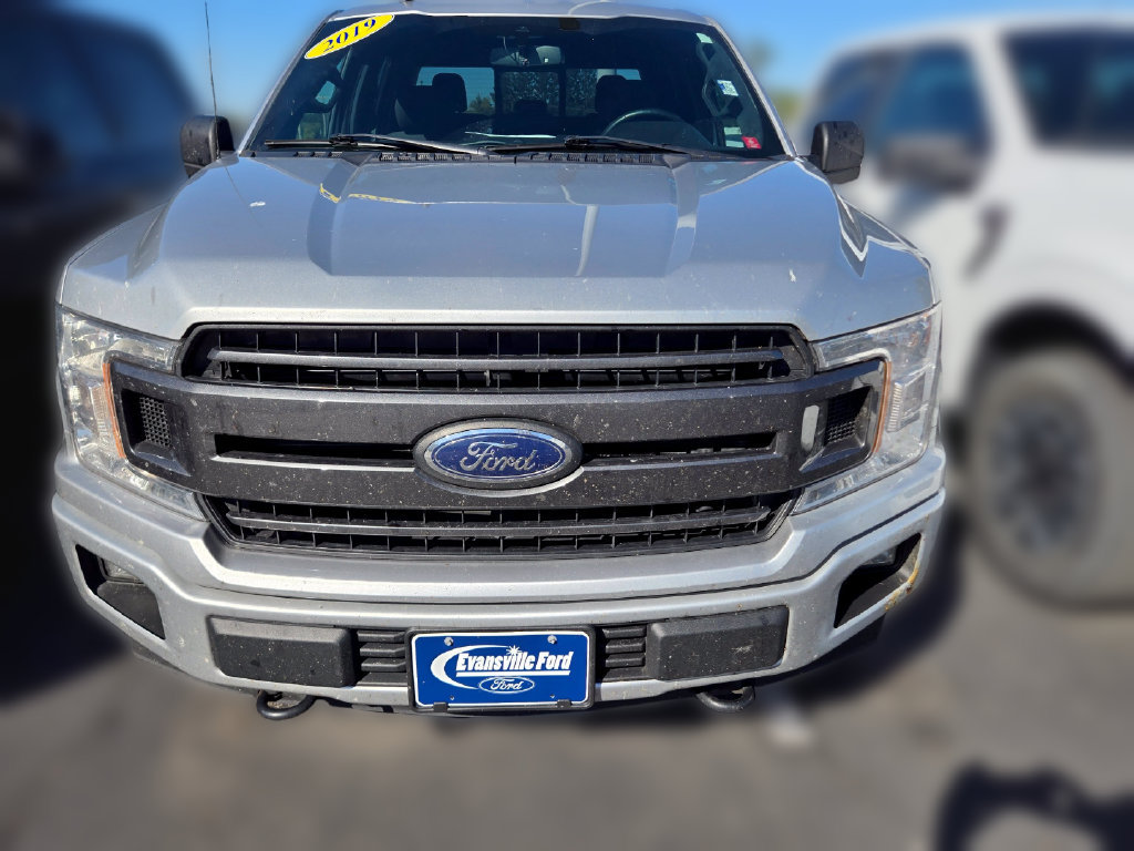Used 2019 Ford F150 XLT w/ Equipment Group 302A Luxury AWD/4WD image 2