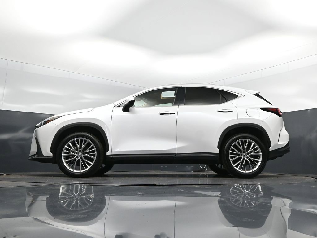Certified 2025 Lexus NX 350 AWD w/ Accessory Package (2T) image 39