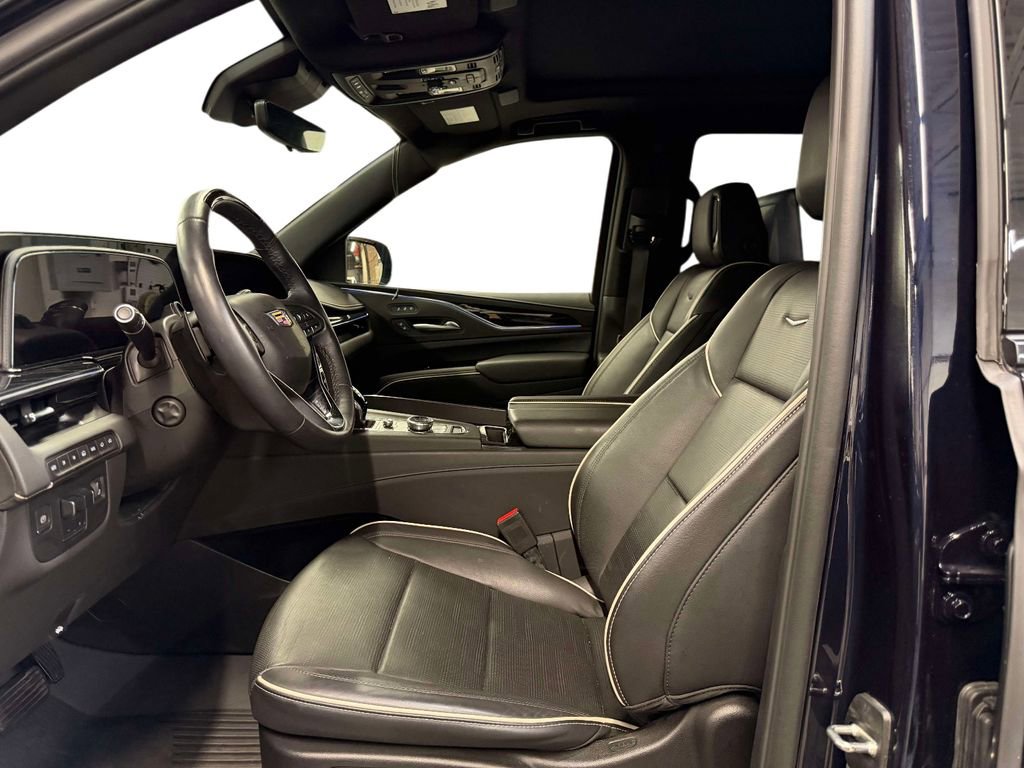 Used 2024 Cadillac Escalade Sport w/ LPO, ONYX Package AWD/4WD image 19