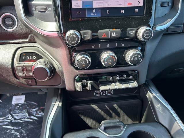 New 2025 RAM 1500 4x4 Crew Cab image 19
