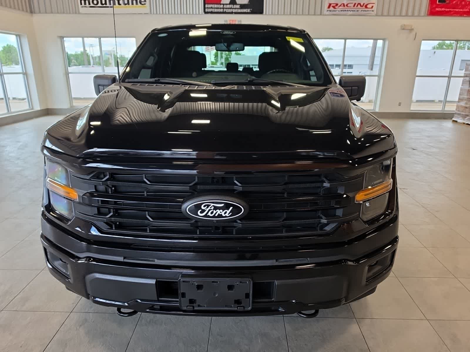 Used 2024 Ford F150 XLT w/ XLT Black Appearance Package AWD/4WD image 3
