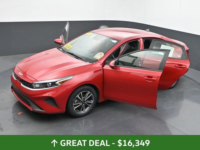 Used 2024 Kia Forte LXS image 60