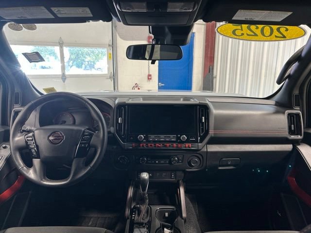 Used 2025 Nissan Frontier PRO-4X w/ Pro Convenience Package AWD/4WD image 16
