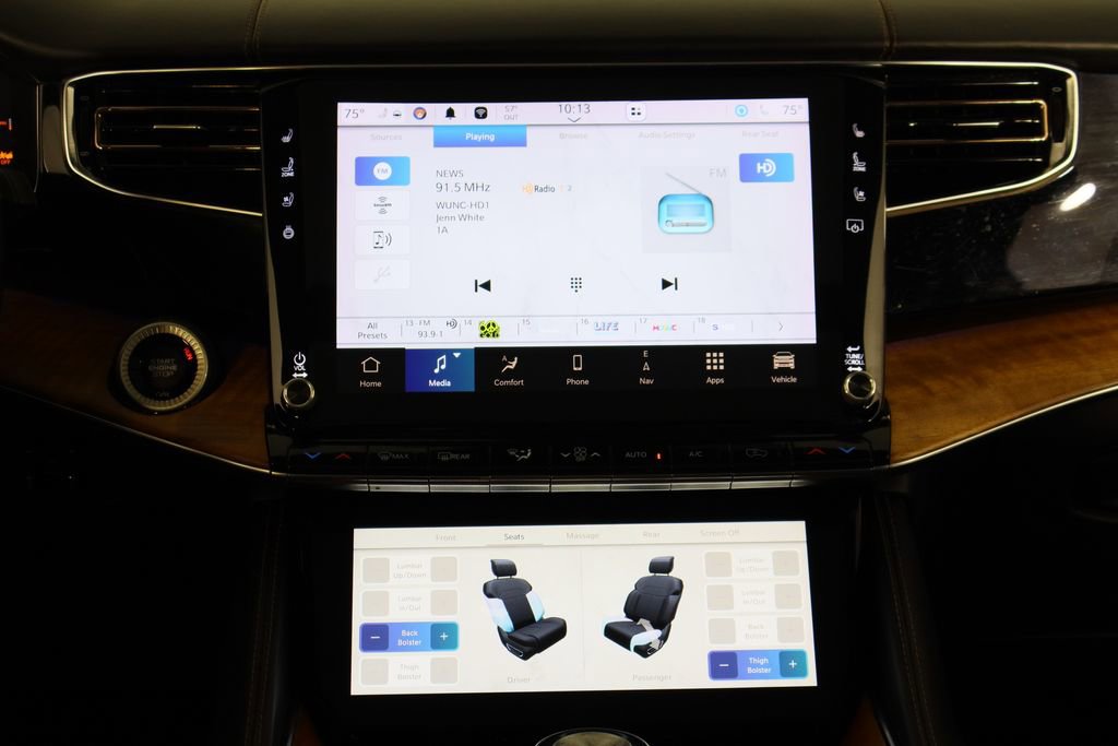 Used 2022 Jeep Grand Wagoneer Series III w/ Rear Seat Video Group 1 image 30