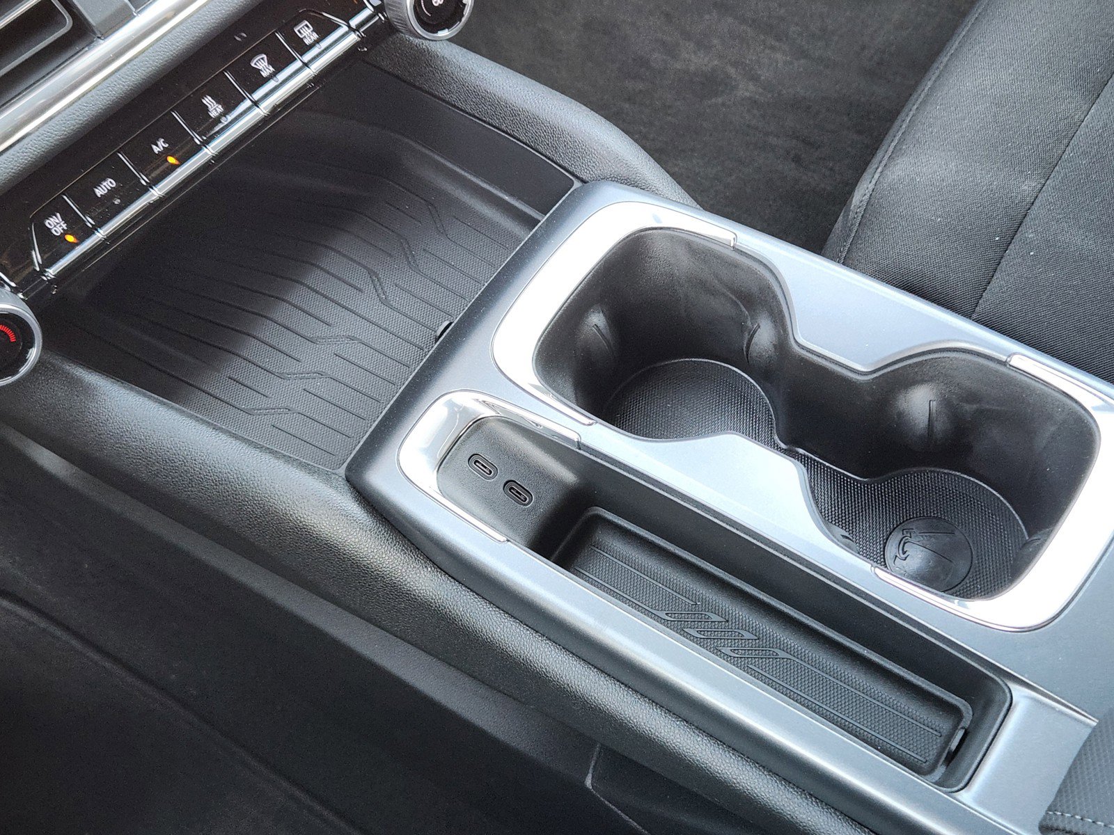 New 2026 Chevrolet Equinox EV LT w/ Comfort Package image 16