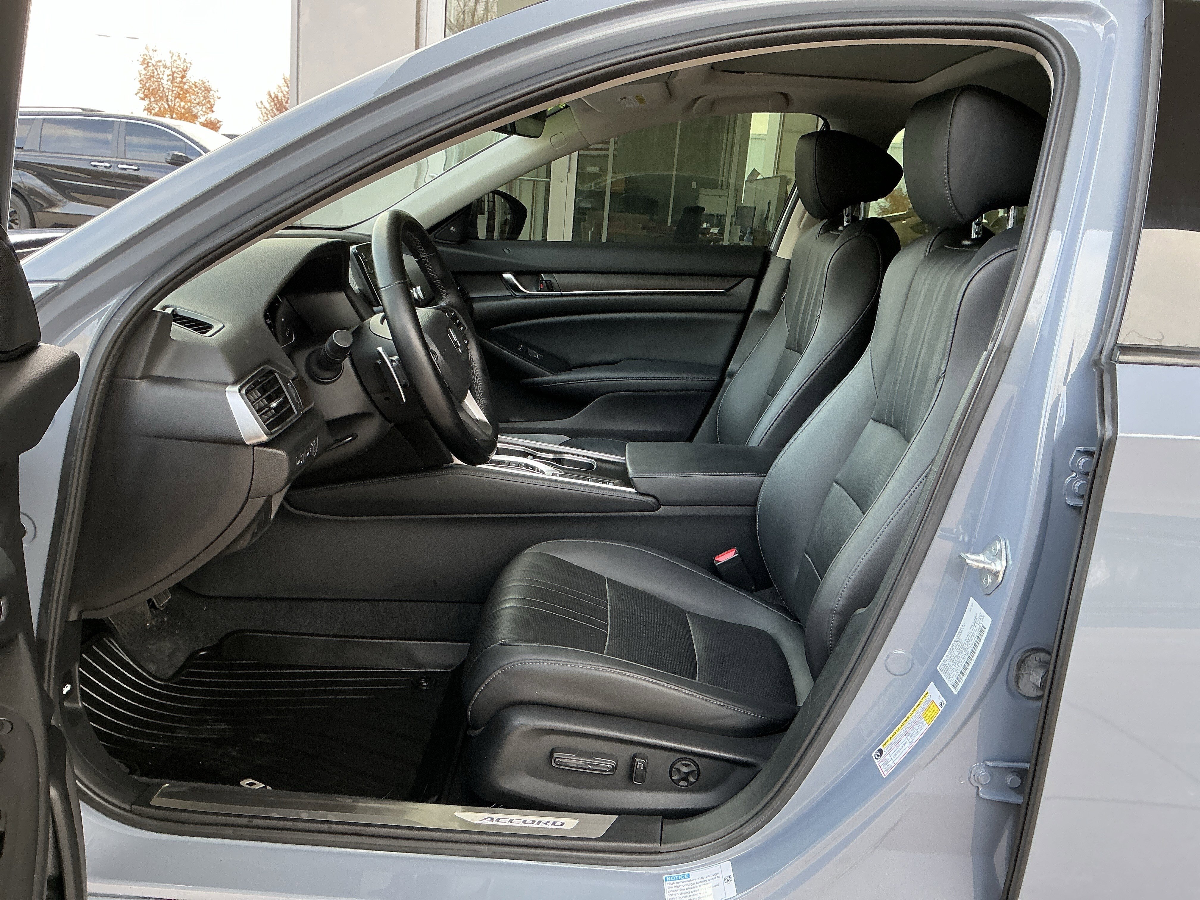 Used 2022 Honda Accord Touring image 10